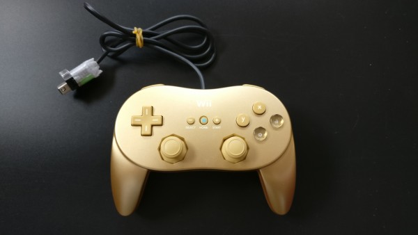 Wii Classic Controller Pro "GoldenEye"-Edition