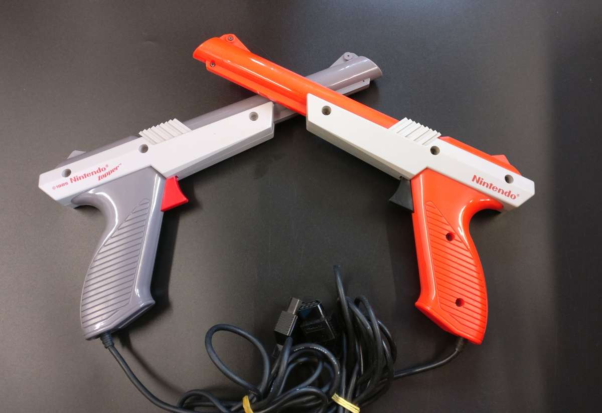 NES Zapper | Nintendo Entertaiment System / NES Hardware | NES ...