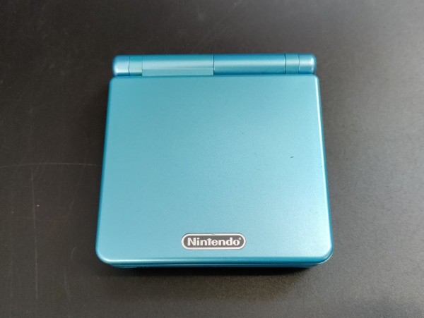 Game Boy Advance SP Surf Blue AGS-101