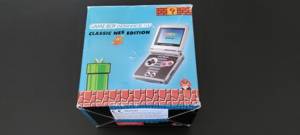 Game Boy Advance SP Classic NES Edition OVP