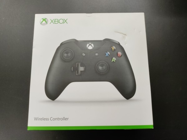 XBox One Controller Schwarz OVP