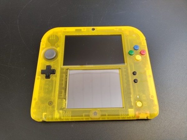 Nintendo 2DS - "Pokemon Pikachu" Special Edition