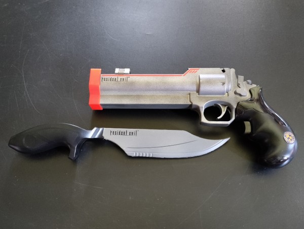 Resident Evil Magnum Gun & Knife Controller-Aufsatz