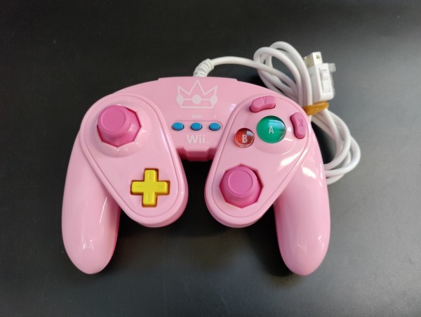 Nintendo Controller Wii U Wired Fight Pad "Peach"