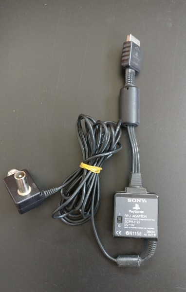 PlayStation Antennenmodulator (SCPH-1122)