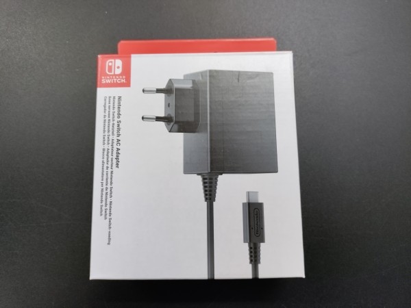 Nintendo Switch AC Adapter OVP
