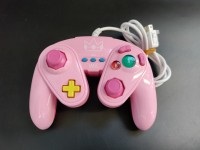 Nintendo Controller Wii U Wired Fight Pad "Peach" Nintendo Controller Wii U Wired Fight Pad "Peach"