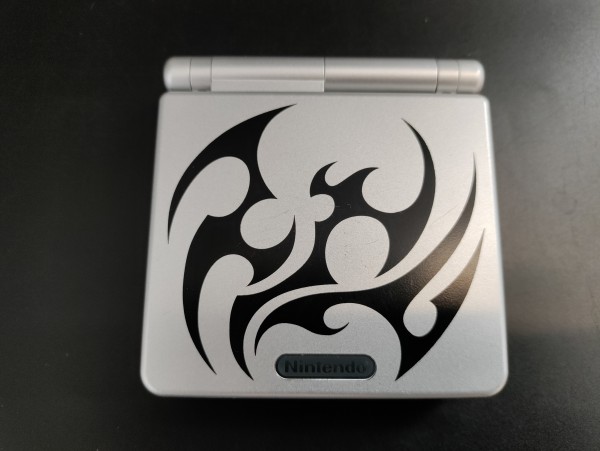 Game Boy Advance SP Tribal-Edition AGS-101