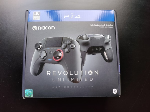 Nacon Revolution Unlimited Pro Controller OVP